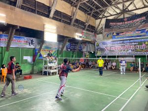 Kapolres dan Wabup Sekadau Hadiri Pembukaaan Turnamen Bulutangkis 2024