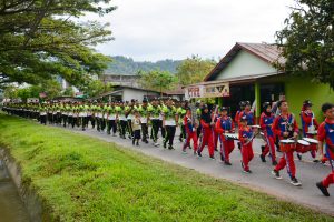Ribuan Warga Ikuti Jalan Sehat, Puncak HUT ke-9 Yonzipur 6/SD