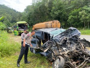 Lakalantas di Teluk Bakung, Dua Orang Meninggal Dunia