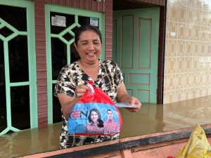 Peduli Korban Banjir, Relawan KREN Berikan Bantuan Sembako