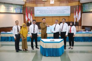 Bupati Kapuas Hulu Tanda Tangan Nota Kesepahaman dengan Bank Kalbar 