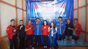 Sambangi DPD PAN Landak, Karolin Yang Pertama Mengembalikan Berkas