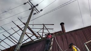 Perbaiki Atap Sawmil, Pria 61 Tahun Tewas Tersengat Listrik 