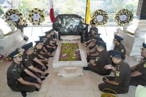 Kukuhkan Semangat Juang ke Insan Adhyaksa, Kejari Blitar Gelar Ziarah ke Makam Bung Karno 