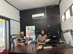 Operasi Patuh Kapuas 2024, Polres Singkawang Sampaikan Himbauan Melalui Radio