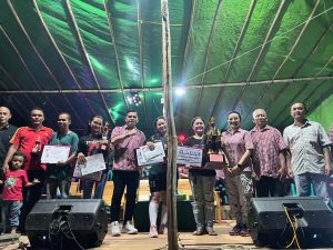 Tutup Turnamen Garoh Cup, Karolin Akui Siap Lanjutkan Program Jika Terpilih Kembali di Pilkada Landak