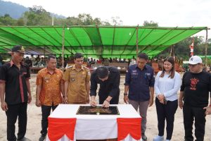 Bupati Kapuas Hulu Hadiri Deklarasi ODF di Sekedau 