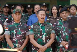 Dandim 1208/Sambas Dampingi Kunker Pangdam XII/Tpr ke Camar Bulan