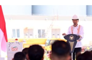Jokowi Resmikan Injeksi Bauksit Perdana SGAR di Sungai Kunyit Mempawah 