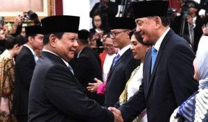 Prabowo Lantik Sejumlah Pejabat Setingkat Menteri di Istana Negara