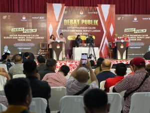 Debat Pilkada Landak, Karolin : Program-program Kami Jauh Lebih Realistis