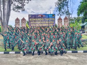 Pangdam Tanjungpura Kunjungi Pos Kotis Nanga Badau 