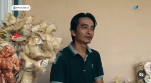 Dapat Suntikan Modal KUR Bank Kalbar, Kerupuk Udang Triyono Terus Berkembang 
