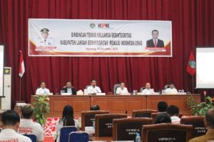 Gutmen Buka Bimtek Keluarga Berintegritas, di Lingkungan DPRD Landak