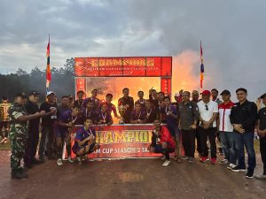 Sis TutupTurnamen Sepakbola Sejiham CUP di Seberuang 