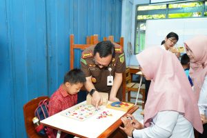 Jaka Magiz Kejari Blitar Sasar SLB Negeri 1 Blitar 