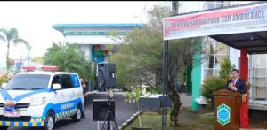 Bank Kalbar Serahkan Ambulance ke Pemkab Kapuas Hulu 