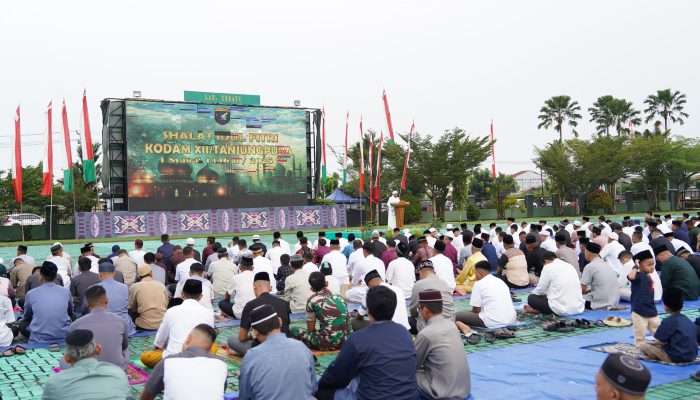 Kodam XII/Tpr Gelar Sholat Idulfitri 1446 Hijriah