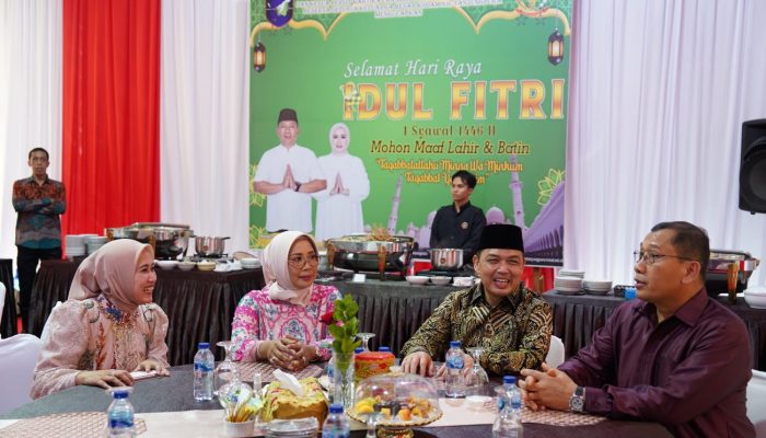 Pangdam XII/Tpr Silaturahmi Idulfitri H Sambangi Kediaman Gubernur dan Kapolda Kalbar