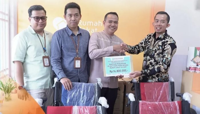 Pinjam Kursi Roda Gratis Kolaborasi Bank Kalbar dan Rumah Zakat 