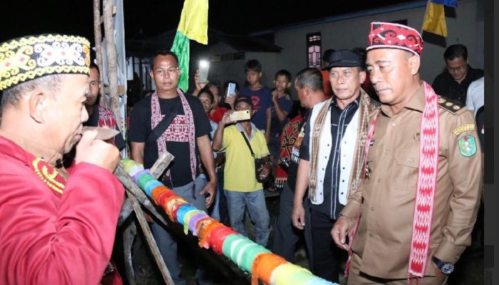 Sukardi Tutup Resmi Gawai Dayak Entibab 