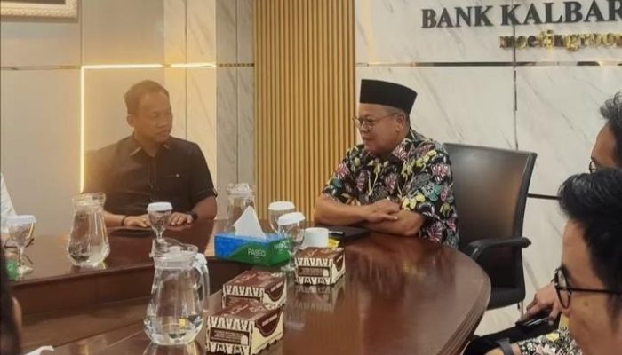 Anggota DPD RI Daud Yordan Kunjungi Kantor Pusat Bank Kalbar