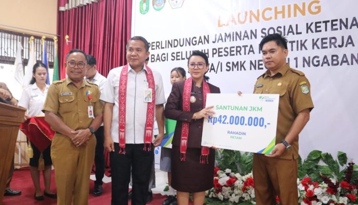 Pertama di Kalbar, Pemkab Landak Luncurkan Program Perlindungan Ketenagakerjaan bagi Siswa Magang SMK 