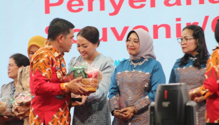 Wabup Landak Dampingi Gubernur Kalbar Hadiri Malam Ramah Tamah HKG PKK, BBGRM dan Harganas 2025