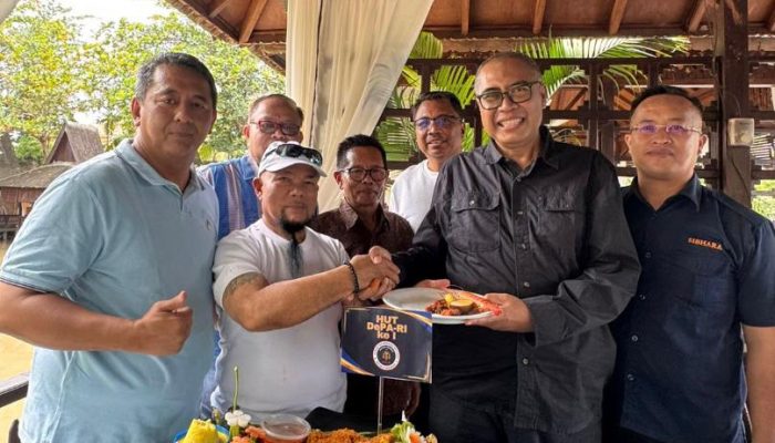 Di HUT Pertama DePA-RI Minta Presiden Naikkan Gaji Panitera Pengganti  