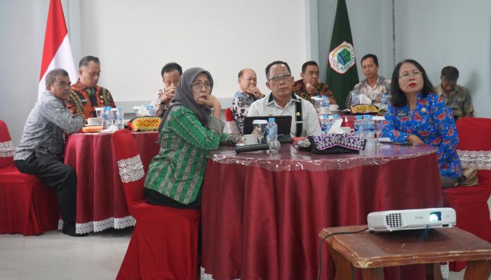Sukardi Pimpin Rapat Pokja Sosek Malindo 