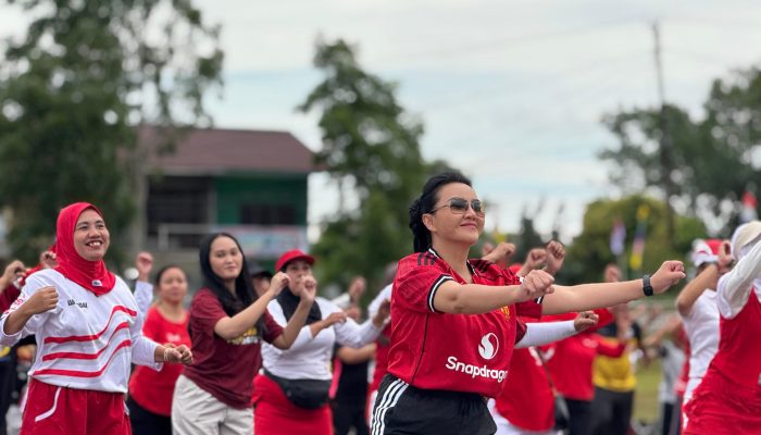 Menyemarakkan HUT RI ke 80, Pemkab Landak Laksanakan Senam Sehat ASN