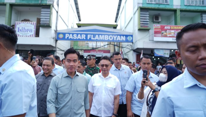 Pangdam Tanjungpura Dampingi Kunker Wapres RI Tinjau Pasar Flamboyan 