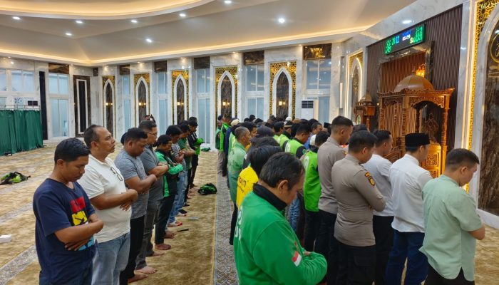 Polresta Pontianak Gelar Sholat Ghoib dan Doa Bersama untuk Affan Kurniawan