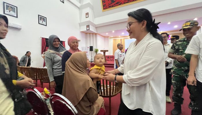 Luncurkan Program She Can, Karolin Pastikan Pemkab Komitmen pada Pemberdayaan Perempuan 