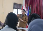 Karolin Ajak Generasi Muda Melek Politik Sejak Dini