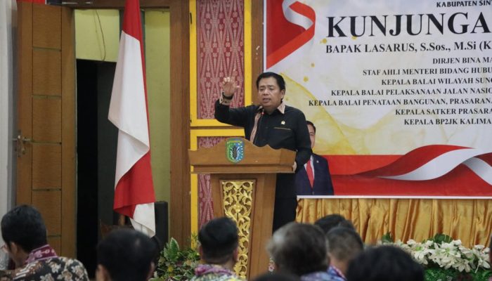 Lasarus dan Pimpinan BMKG Kunker ke Sintang