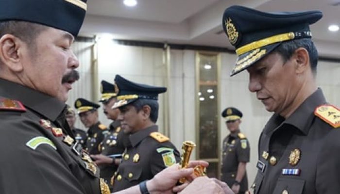 Jaksa Agung Rombak Jajaran, Kajati Kalbar Ikut Diganti