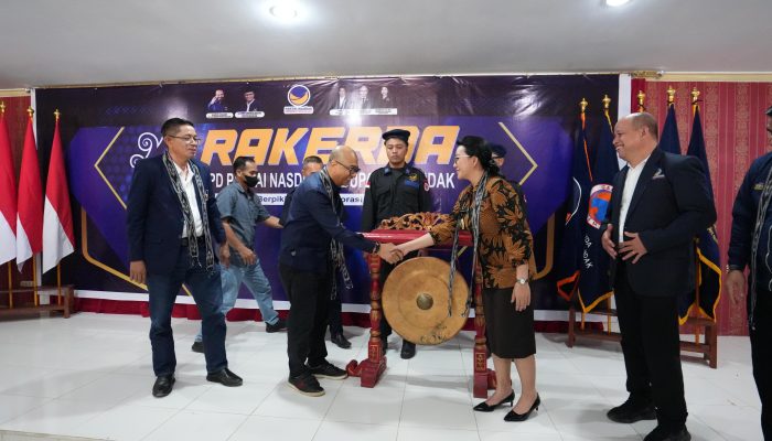 Bupati Landak Hadiri Pembukaan Rakerda DPD Nasdem Landak