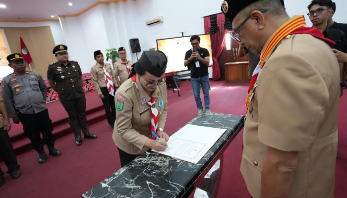 Bupati Landak Emban Jabatan Ketua Mabicab Gerakan Praja Muda Karana