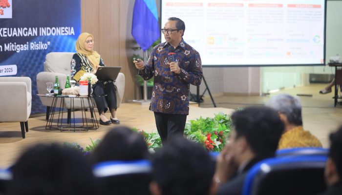 Gendeng BI, OJK Gelar OJK Mengajar di ITS Surabaya 