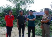Sambut Hari Pahlawan, Pemkab Landak Bersihkan Makam Pahlawan 