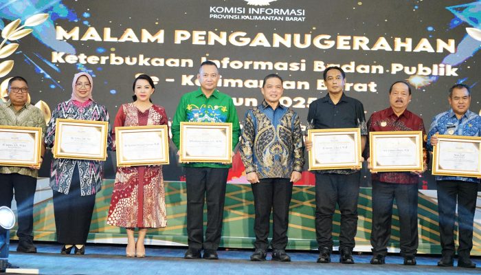 Karolin Hadiri Malam Penganugerahan Keterbukaan Informasi Badan Publik