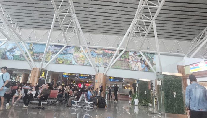 Soroti Plafon Bandara Supadio, Burhan Desak Lasarus Anggarkan Perbaikan Wajah Supadio