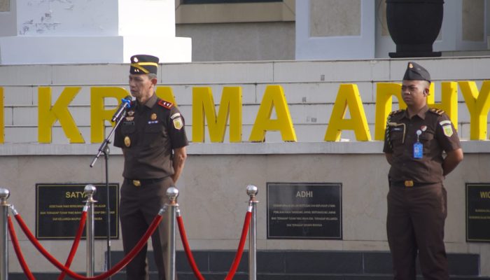 Pimpin Apel Awal Tahun 2026, Kajati Kalbar Ingatkan Jaksa Tentang Pesan Jaksa Agung