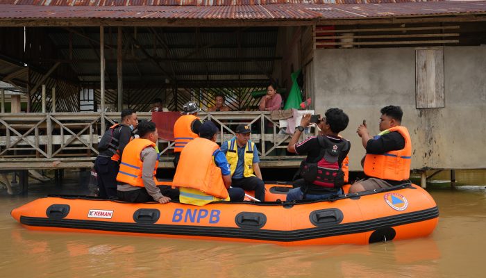 Landak Siaga Bencana Alam, Karolin : Masyarakat Harus Waspada