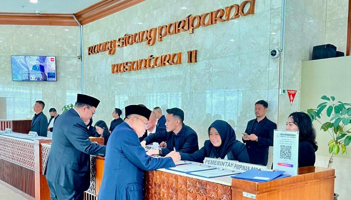 Cornelis Hadiri Rapat Paripurna, Momentum Kembali Menyerap Aspirasi Rakyat