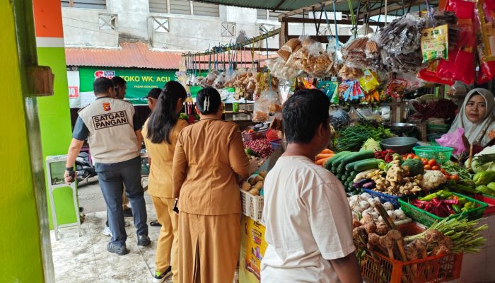 Satgas Saber Pangan Kalbar Cek Harga di Pasar Kemuning Pontianak