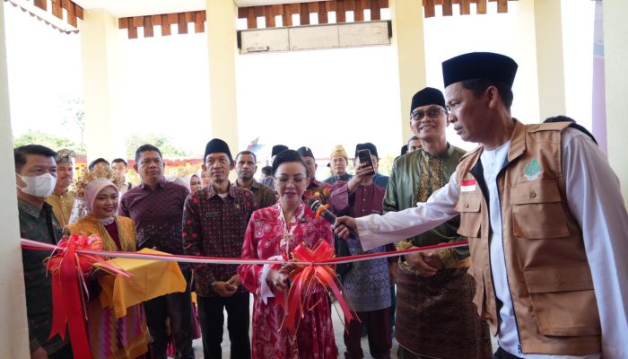 Bupati Landak Resmikan Rumah Adat Melayu Landak