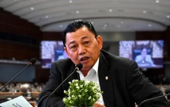 Cornelis Hadiri Paripurna RUU PSDK dan PPRT Resmi Jadi UU