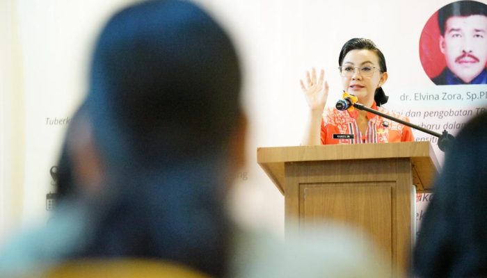 Buka Seminar IDI, Bupati Landak Soroti Penanganan TBC 